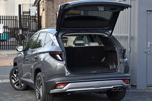 Hyundai TUCSON 1.6T Hybrid Ultimate 5dr Auto Grey