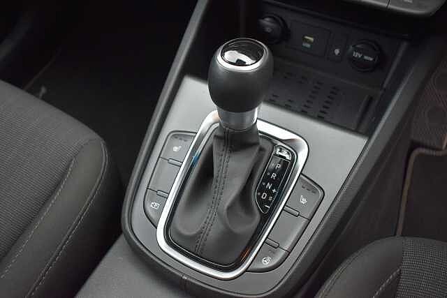 Hyundai KONA 1.6 GDi Hybrid Premium 5dr DCT