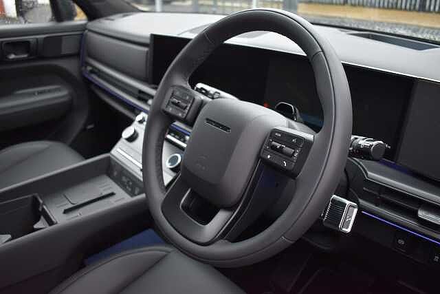 Hyundai SANTA FE 1.6 TGDi Hybrid Calligraphy 5dr Auto Black