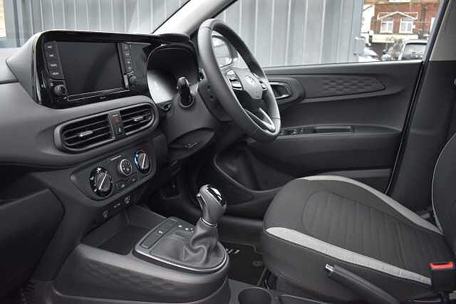 Hyundai i10 1.0 [63] Advance 5dr Auto [Nav]
