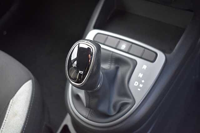 Hyundai i10 1.2 MPi SE Connect 5dr Auto