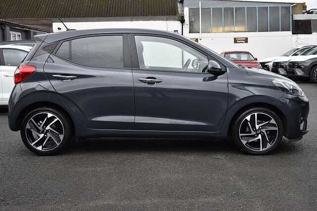 Hyundai i10 1.0 MPi Premium 5dr