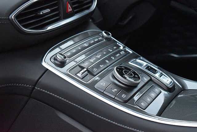 Hyundai SANTA FE 1.6 TGDi Hybrid Ultimate 5dr 4WD Auto