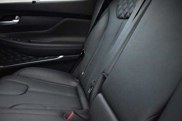 Hyundai SANTA FE 1.6 TGDi Hybrid Ultimate 5dr 4WD Auto