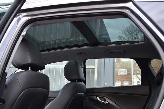 Hyundai i30 1.6 CRDi [136] Premium SE 5dr DCT