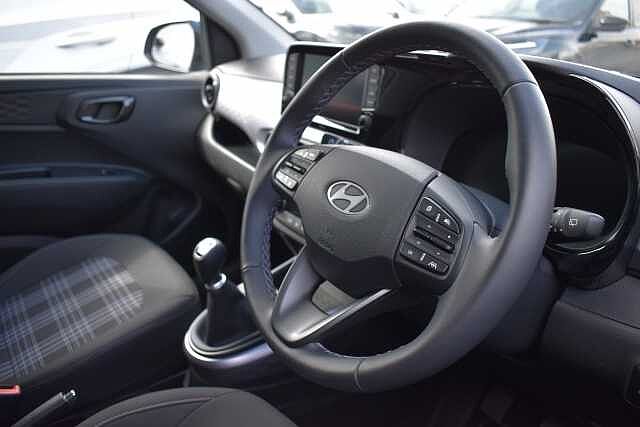 Hyundai i10 1.2 [79] Premium 5dr [Nav]