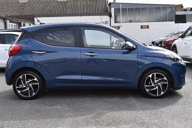 Hyundai i10 1.2 [79] Premium 5dr [Nav]