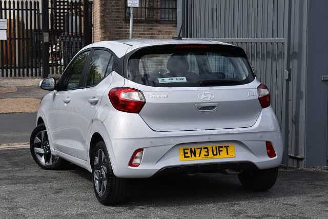 Hyundai i10 1.2 Advance 5dr