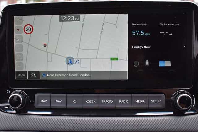 Hyundai KONA 1.6 GDi Hybrid Premium 5dr DCT Grey