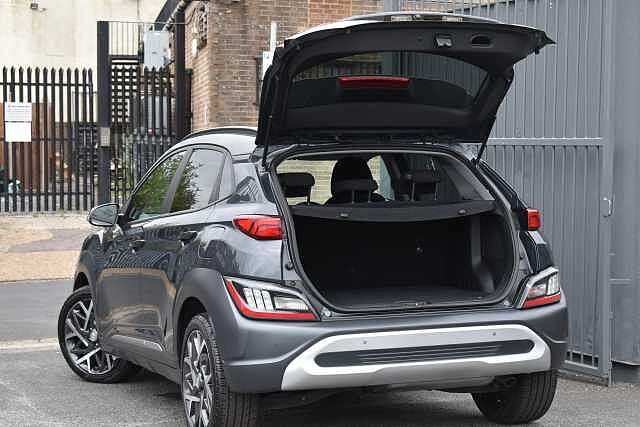 Hyundai KONA 1.6 GDi Hybrid Premium 5dr DCT Grey