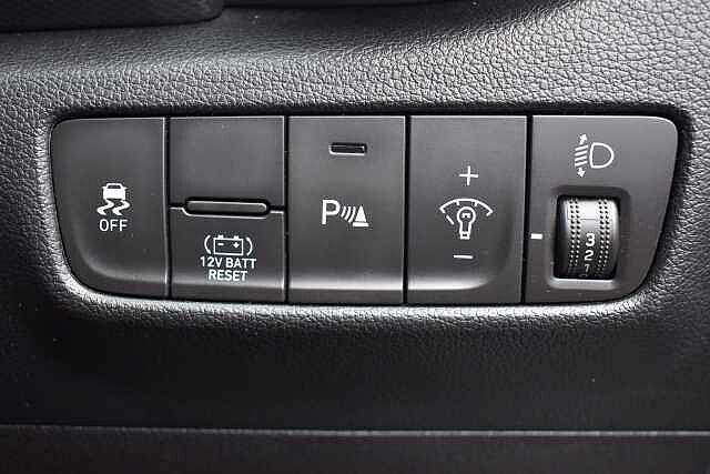 Hyundai KONA 1.6 GDi Hybrid Premium 5dr DCT Grey