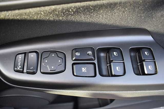 Hyundai KONA 1.6 GDi Hybrid Premium 5dr DCT