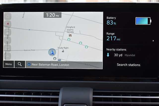 Hyundai INSTER 85kW 02 49kWh 5dr Auto Black