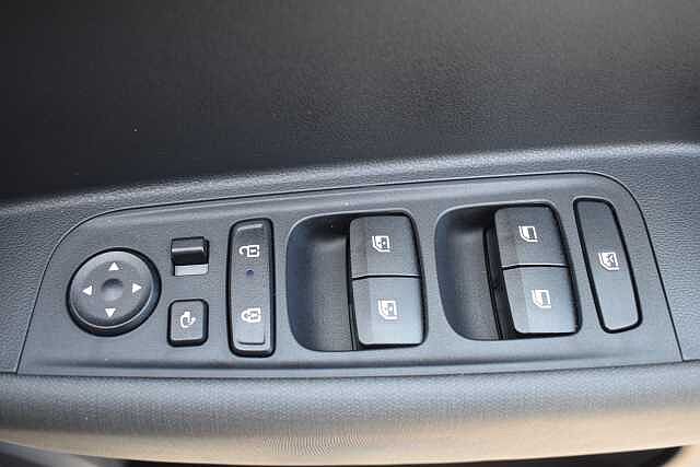 Hyundai INSTER 85kW 02 49kWh 5dr Auto Black