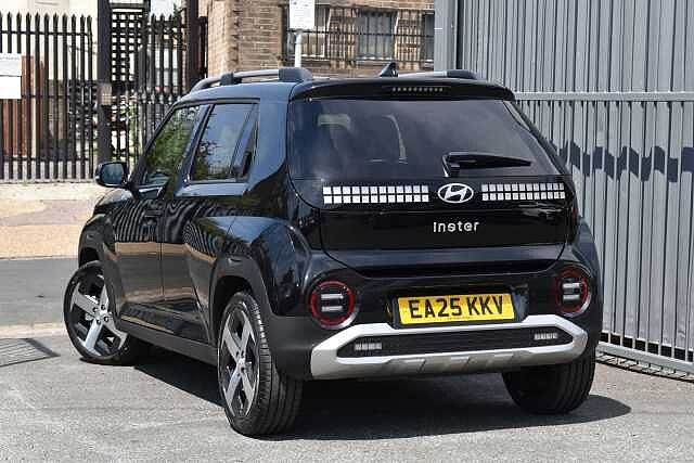 Hyundai INSTER 85kW 02 49kWh 5dr Auto Black