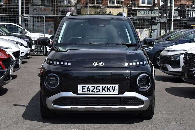 Hyundai INSTER 85kW 02 49kWh 5dr Auto Black