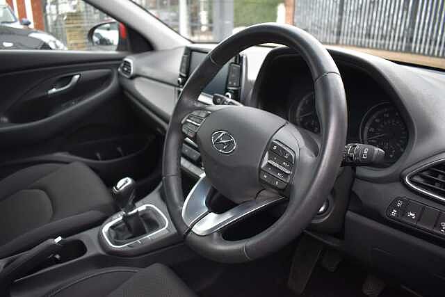 Hyundai i30 1.4T GDI SE Nav 5dr