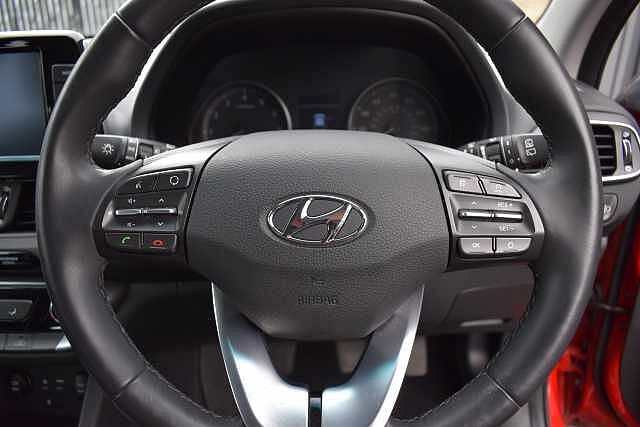 Hyundai i30 1.4T GDI SE Nav 5dr