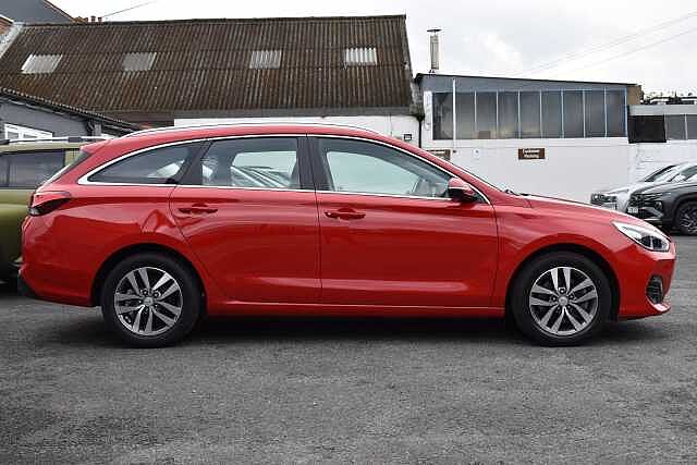 Hyundai i30 1.4T GDI SE Nav 5dr