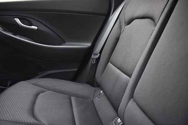 Hyundai i30 1.4T GDI SE Nav 5dr